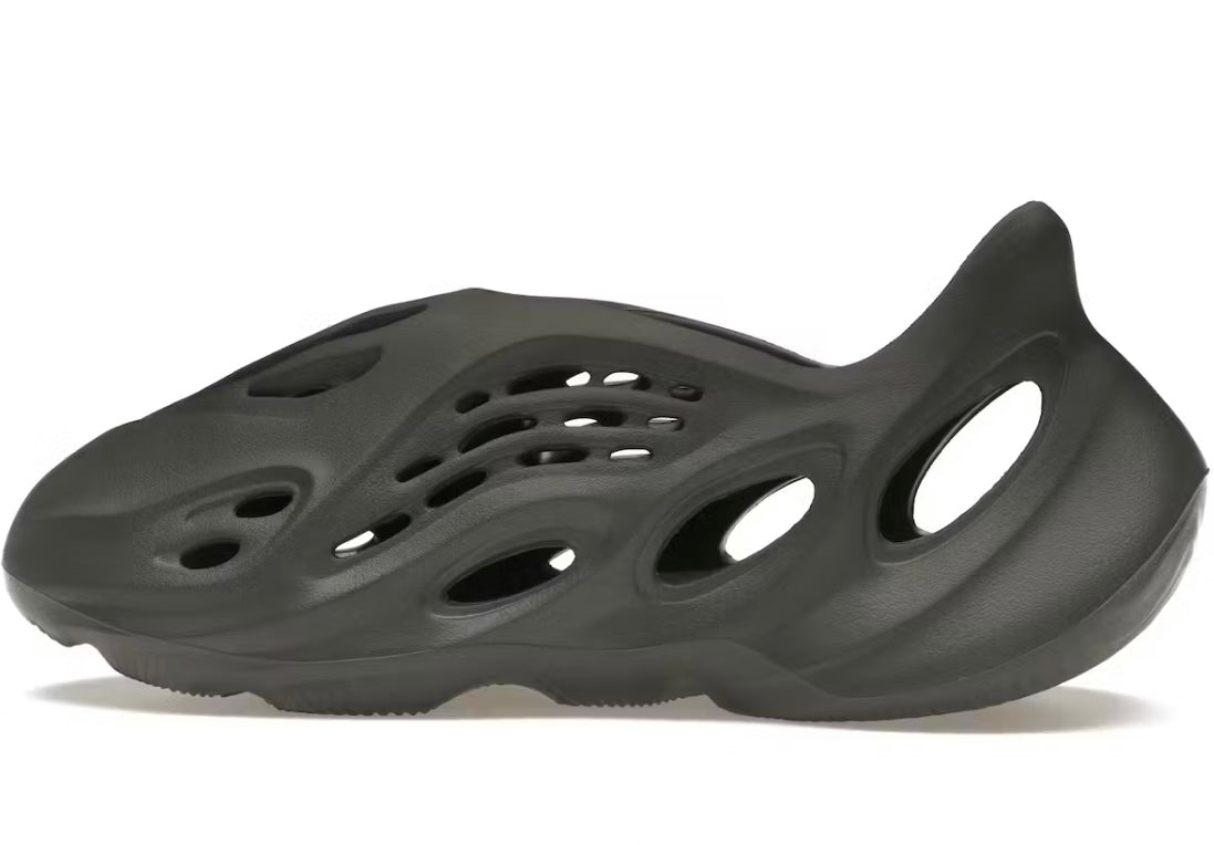 Yeezy Foam Runner Carbon