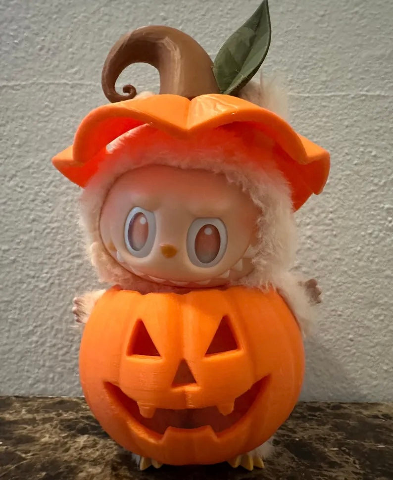 Labubu Jack-O’-Lantern Outfit