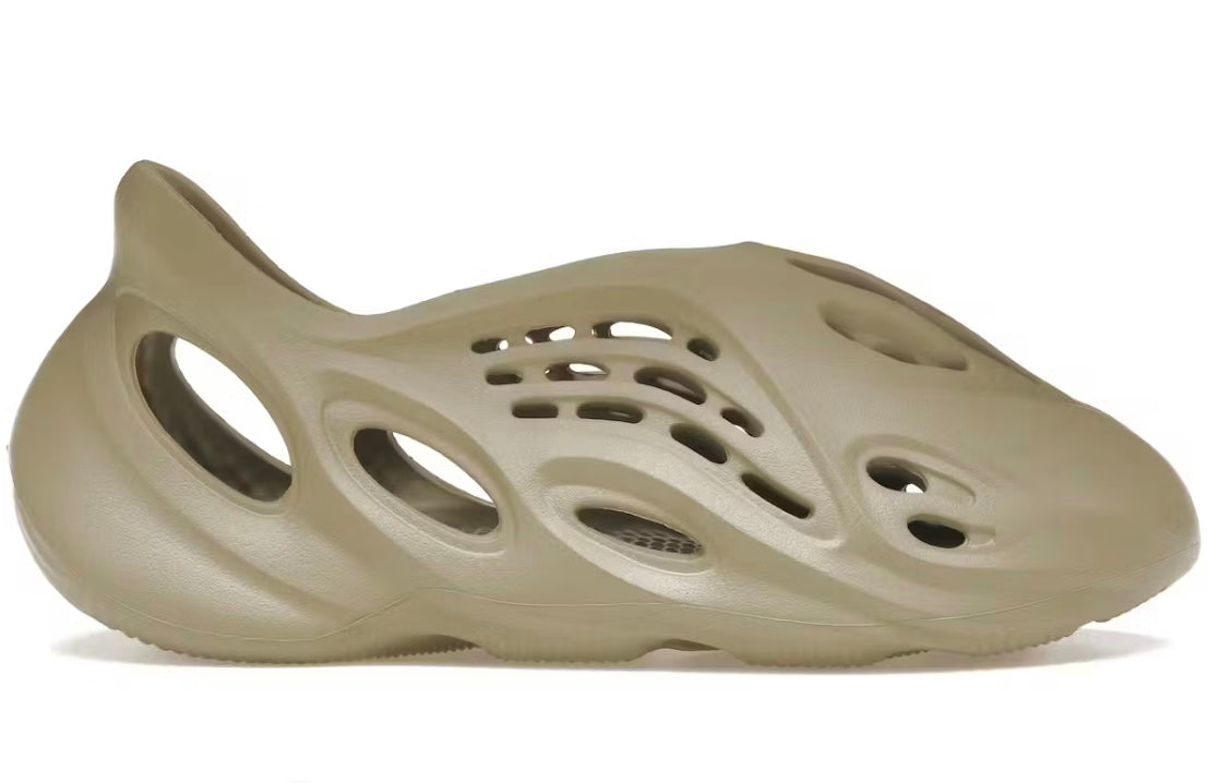 Yeezy Foam Runner Stone Salt